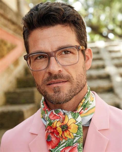 The Best Mens Glasses Fashion Styles Of 2022 What Are The Coolest Ty Vint And York Stylish