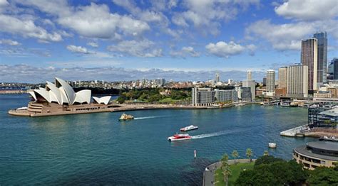 Sydney And Its Harbour City In New South Wales Australia Flickr