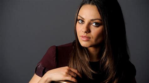 Mila Kunis Wallpapers Images Photos Pictures Backgrounds