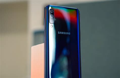 Features 6.4″ display, exynos 9610 chipset, 4000 mah battery, 128 gb storage, 6 gb ram, corning gorilla glass 3. Downloaden: Samsung Galaxy A50 Android 11-update nu in ...