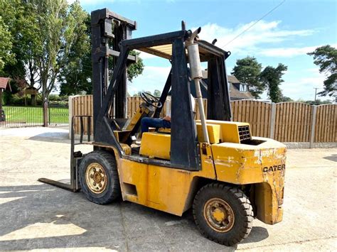 Caterpillar 5 Ton Forklift Cw Side Shift And Pallet Tines