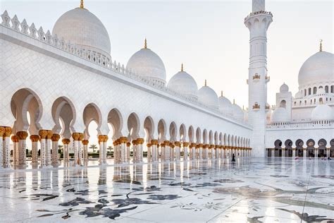 This Magnificent Exterior Walls Of Sheikh Zayed Grand Mosque Center In