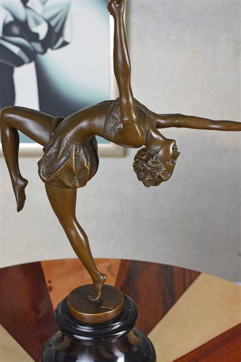 Art Deco Bronze Tänzerin Mit Fackeln Signiert Palazzo Int Ltd And Co Kg