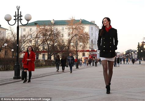 Does 6ft 9ins Ekaterina Lisina Have Worlds Longest Legs Daily Mail
