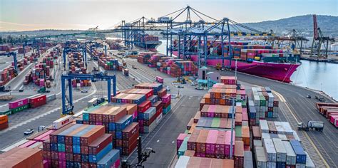 California Ports Expand Pick Up Times To Ease Boxship Congestion