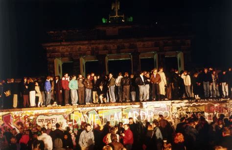 Timeline Of Events That Led To The Fall Of The Berlin Wall