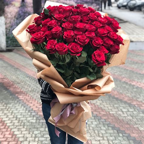 Big Red Rose Bouquet Best Blue Rose Buy Online 2021