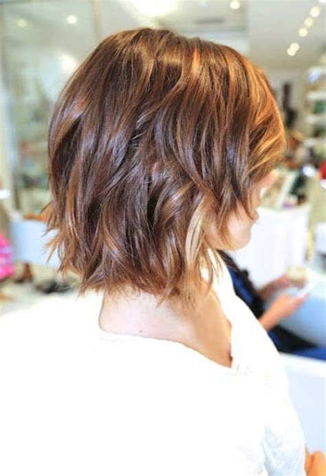 Short bangs swept to a side look incredible on short and asymmetric haircuts. Side View of Short Layered Ombre Hair - Hairstyles Weekly