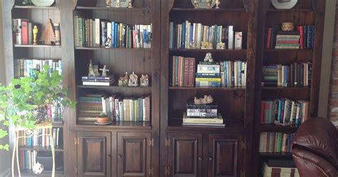 This is one of my favorite things about chalk painting. Bookcase Makeover With Chalk Paint | Hometalk