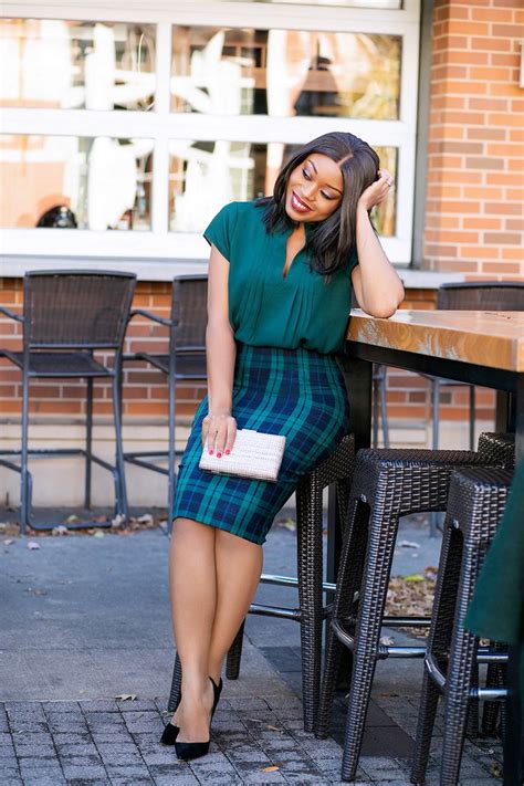 How To Wear Plaid For Work Holiday Jadore Fashion Work Outfits