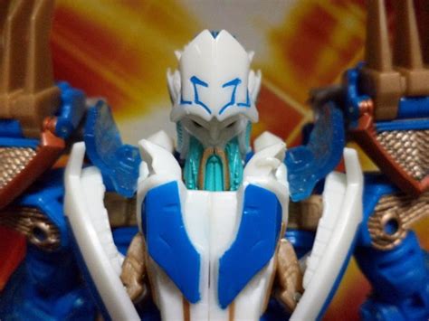 In Hand Gallery Of Transformers Prime Thundertron Upclose Images Of