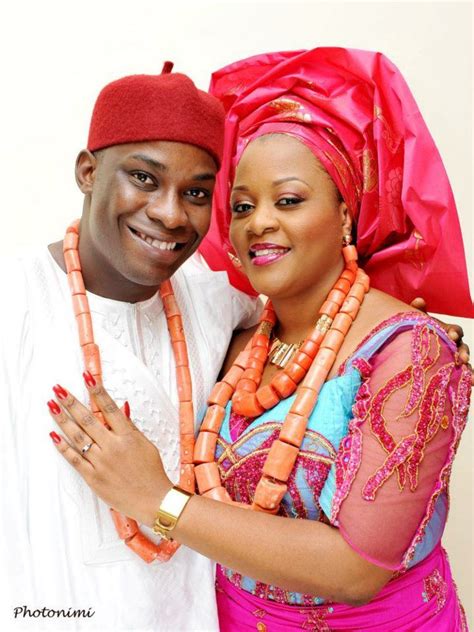Épinglé Par Emmanuel Ejam Sur Africans Couple Attire Beautiful Mariages Traditionnels Mariage