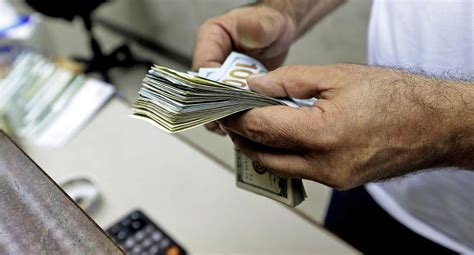 This is the cost of buying and selling a physical dollar bill in a cueva, or clandestine financial house in buenos aires. Dólar blue Argentina: conoce el precio del Dólar hoy ...