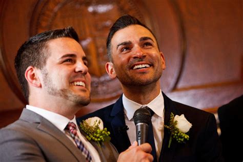 California Couples Line Up To Marry After Stay On Same Sex Marriage Is Lifted The New York Times