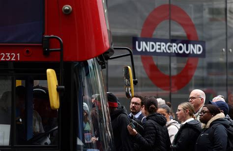 Is The Elizabeth Line Affected By Strikes How Tfl Trains Are Disrupted And If London Overground