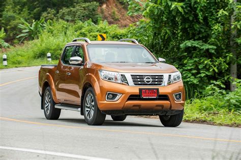 Following a preview near the end of march this year, edaran tan chong motor (etcm) has now officially launched the facelifted nissan navara in malaysia. Nissan Navara NP300 : le nouveau Navara au salon de ...