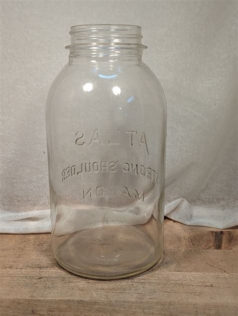 Vintage Atlas Strong Shoulder Mason Jar Half Gallon Clear Glass