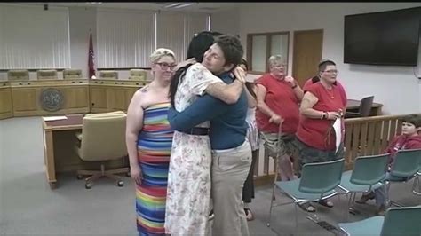 washington county to resume issuing marriage licenses to same sex couples