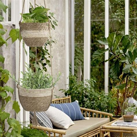 15 Best Hanging Planters And Baskets In 2023 Hgtv Top Picks Hgtv