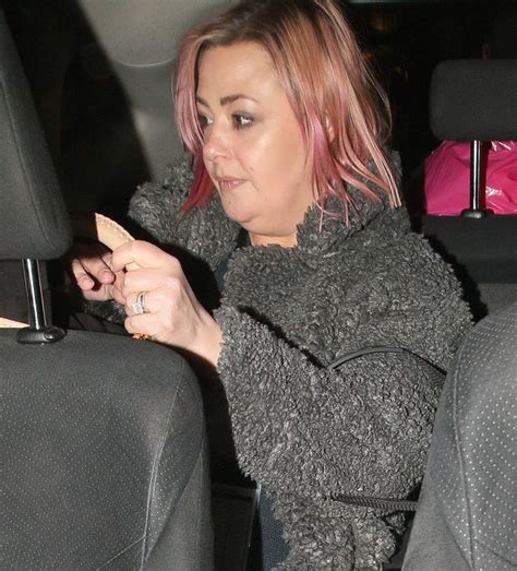 What Divorce Ant Mcpartlins Ex Wife Lisa Armstrong Grins And Flashes Wedding Band As It