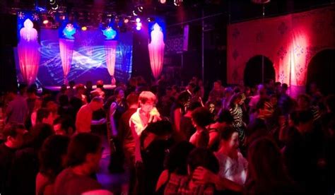 Gay Muslims Pack A Dance Floor Of Their Own The New York Times