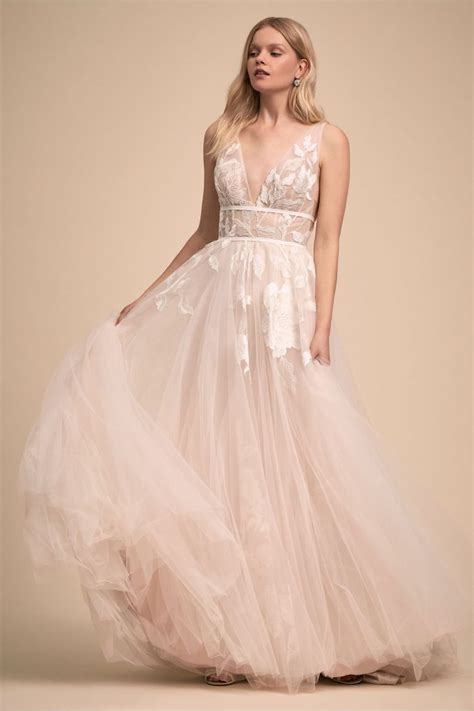 Elopement Dresses For Any Wedding Destination Junebug