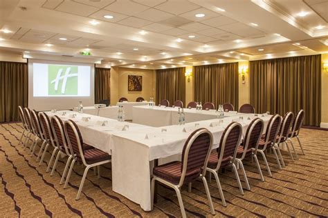 Located within the melbourne airport mel precinct, just 400 metres from domestic and international terminals, the hotel offers a choice of five flexible spaces. Meeting Rooms at Holiday Inn Birmingham-Bromsgrove ...