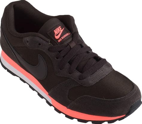 Nike Md Runner 2 Sneakers Maat 38 Vrouwen Bruinroze