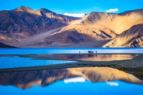 580 Beautiful Pangong Lake Leh Ladakh Jammu And Kashmir India Stock