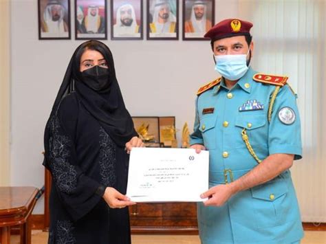 Sharjah Police Honour Emirati Woman For Helping Accident Victim Uae