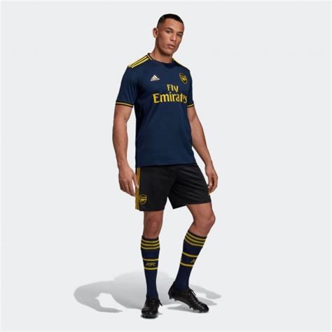 Why not make it your own by having your chosen name and number printed on the. Camiseta Arsenal 19-20 Third Kit