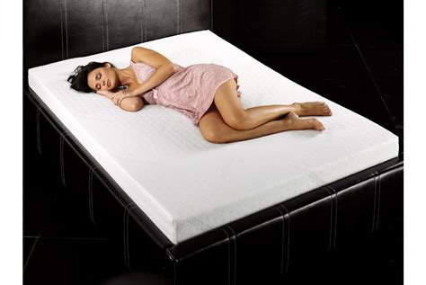 Good quality memory foam mattresses distribute body weight evenly. Memory Foam Vs Spring Mattress - Decor IdeasDecor Ideas