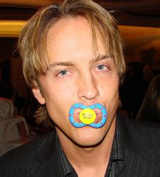 MyPacifier Personalized Pacifiers Pacify And Thrill Hollywood Stars At Oscar Night Party