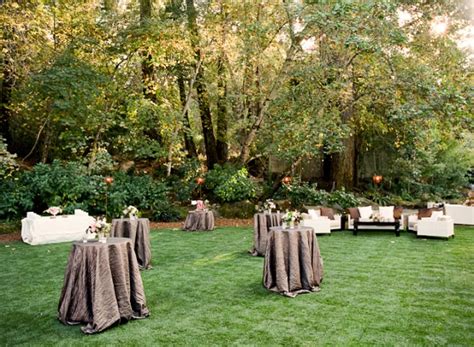 25 Beautiful And Romantic Garden Wedding Ideas