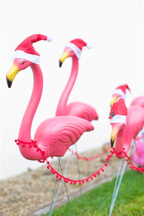 DIY Lawn Flamingo Sleigh  Christmas in july decorations, Florida
