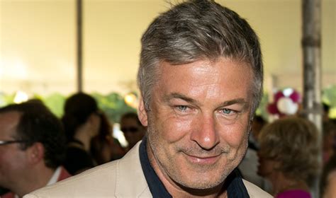 alec baldwin will play batman s dad in the joaquin phoenix joker movie