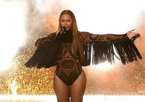 Beyoncé Shares Powerful Message After Police Shootings Of Alton Sterling And Philando Castile