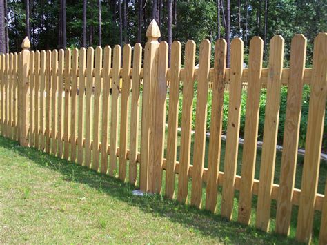 Custom Wood Picket Fence By Mossy Oak Fence Wood Fence Designs