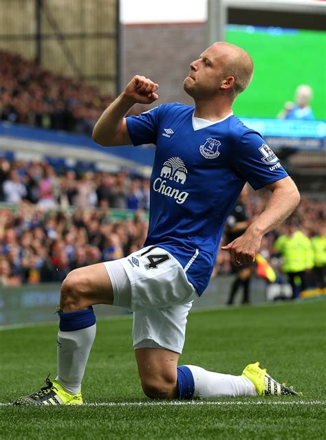 Steven Naismiths Hat Trick Sinks Chelsea As They Fall To Everton