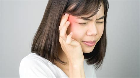 Kenali gejala radang tenggorokan lainnya yang berbahaya. 7 Tanda Sakit Kepala yang Berbahaya - Info Sehat ...