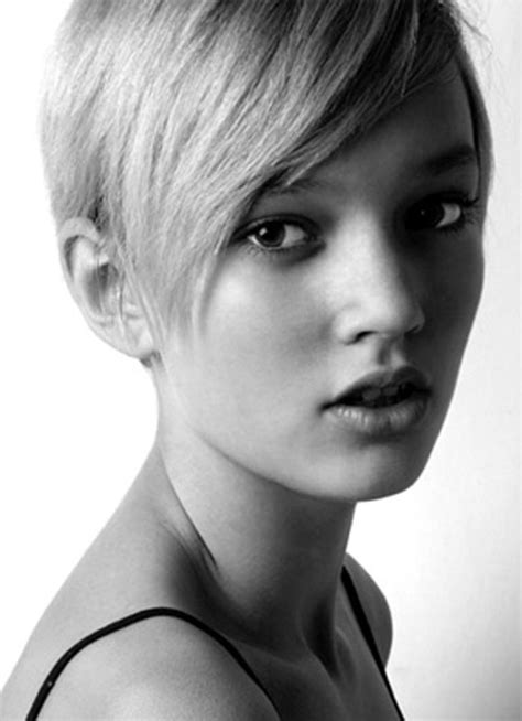 25 Short Hairstyles For Round Faces Short Hairstyles