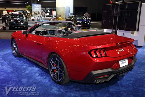 2024 Ford Mustang Convertible Pictures