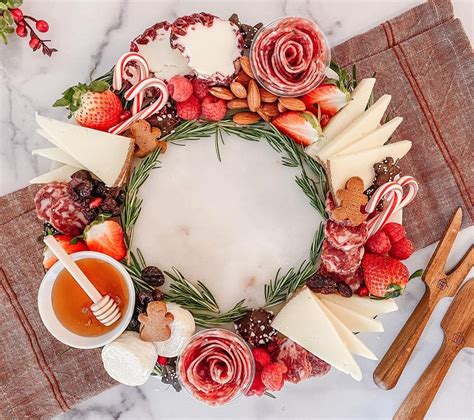 A Christmas Charcutewreath Will Make Your Holidays Extra Merry