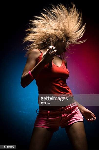 60 Meilleures Blonde Rock Star Photos Et Images Getty Images