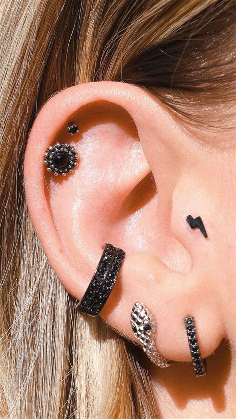 black piercing jewelry 🌟 aesthetic jewelry inspiration in 2021 ear piercings piercing jewelry