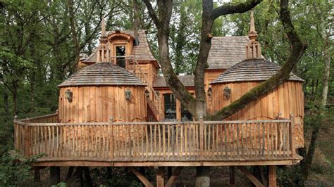 20 Of The Most Luxurious Tree Houses Youll Ever See