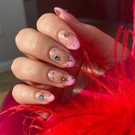 Georgia Manchester M3 On Instagram “birthday Nails 💅🏽💕🥳🪩 Design