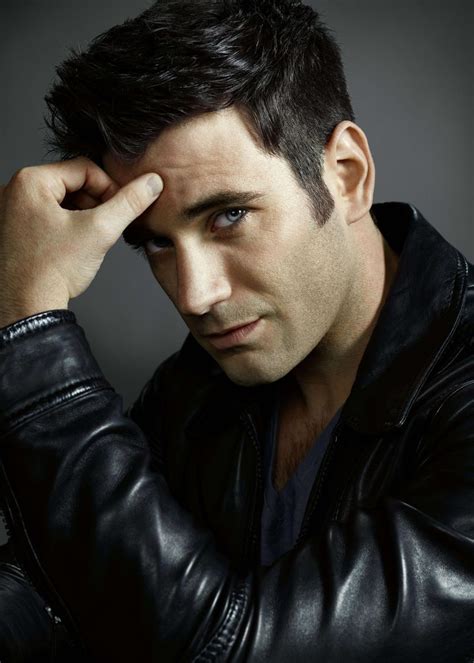 Colin Donnell As Tommy Merlyn In Arrow Season 1 Colin Donnell