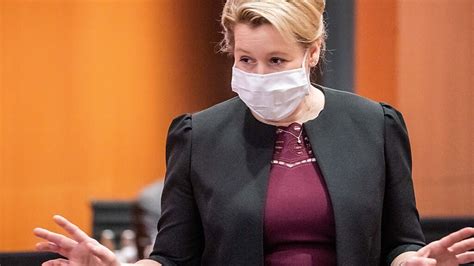 Born 8 october 1958) is a german politician and physician who has been president of the european commission since 1 december 2019. Berlin - Ministerin Giffey will Berliner Bürgermeisterin ...