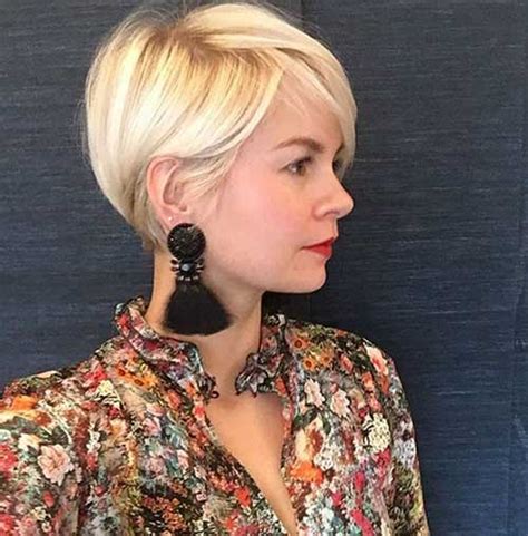 Lift up different pieces of hair so that all parts of your pixie cut are covered, including the bangs and roots. 30+ Pixie Hairstyles for the Best View | Short-Haircut.com